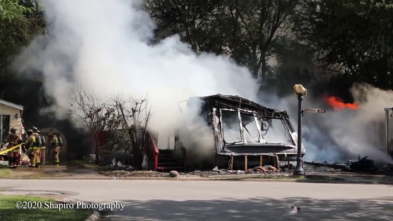 ShapPhoto - Whippletree Village mobile home fire in Wheeling IL 7-10-20