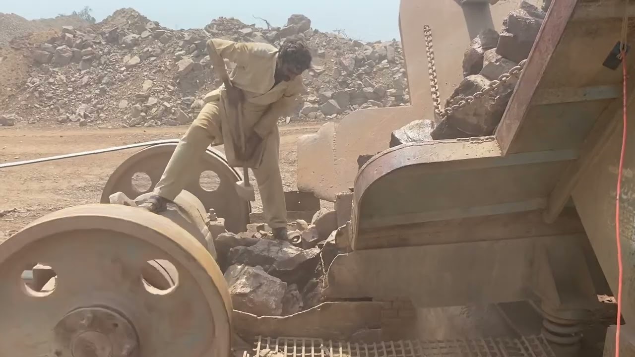 PLAYING with GIANT Rocks!ASMR Rock Quarry CRUSHING Operations-primary Jaw Crusher in Action.