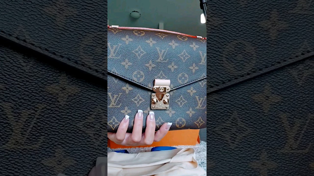 Let's unbox Louis Vuitton pochette metis with me! 