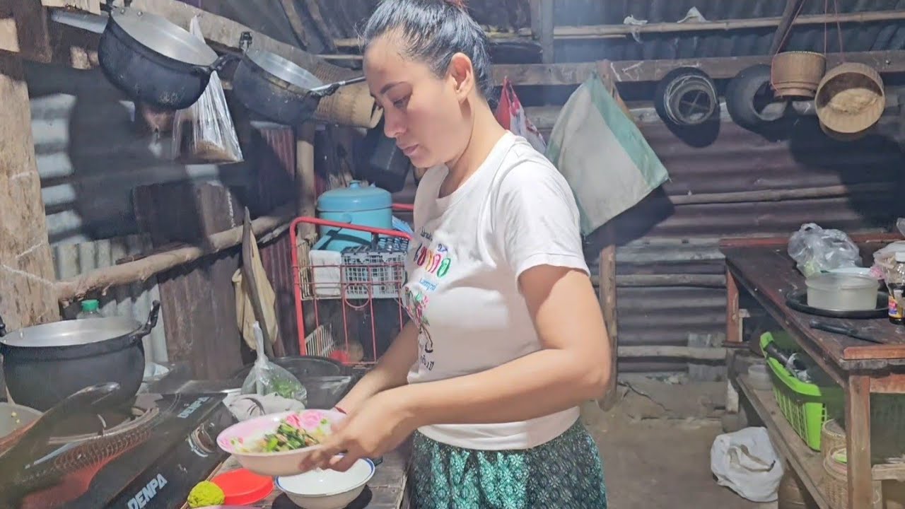 แกงอ่อม​กบ​นา​ตัว​โต​ๆ​สูตร​กาฬสินธุ์​แซ่​บ​ๆ​🇹🇭