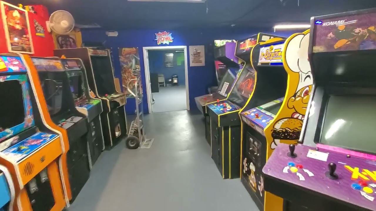 Arcade Walk-thru: Flippin' Great Pinball in Tallahassee, Florida - PinballHelp.com