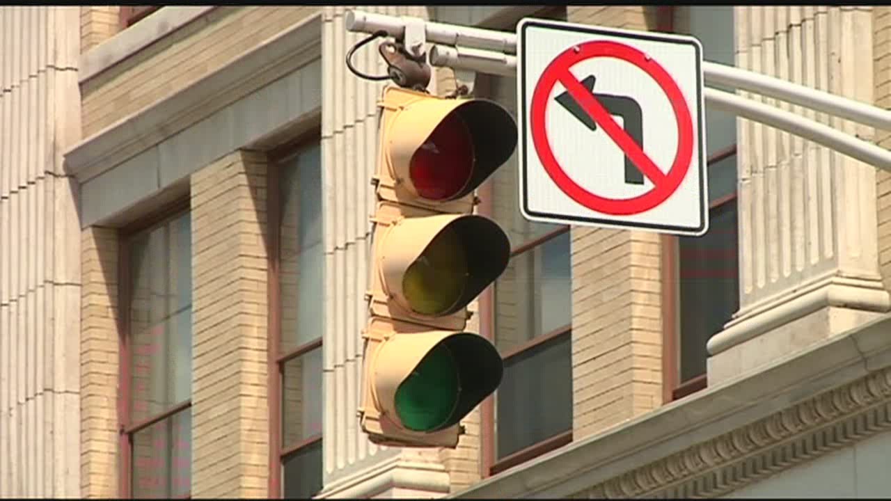 Broken Holyoke traffic light may take a while to fix