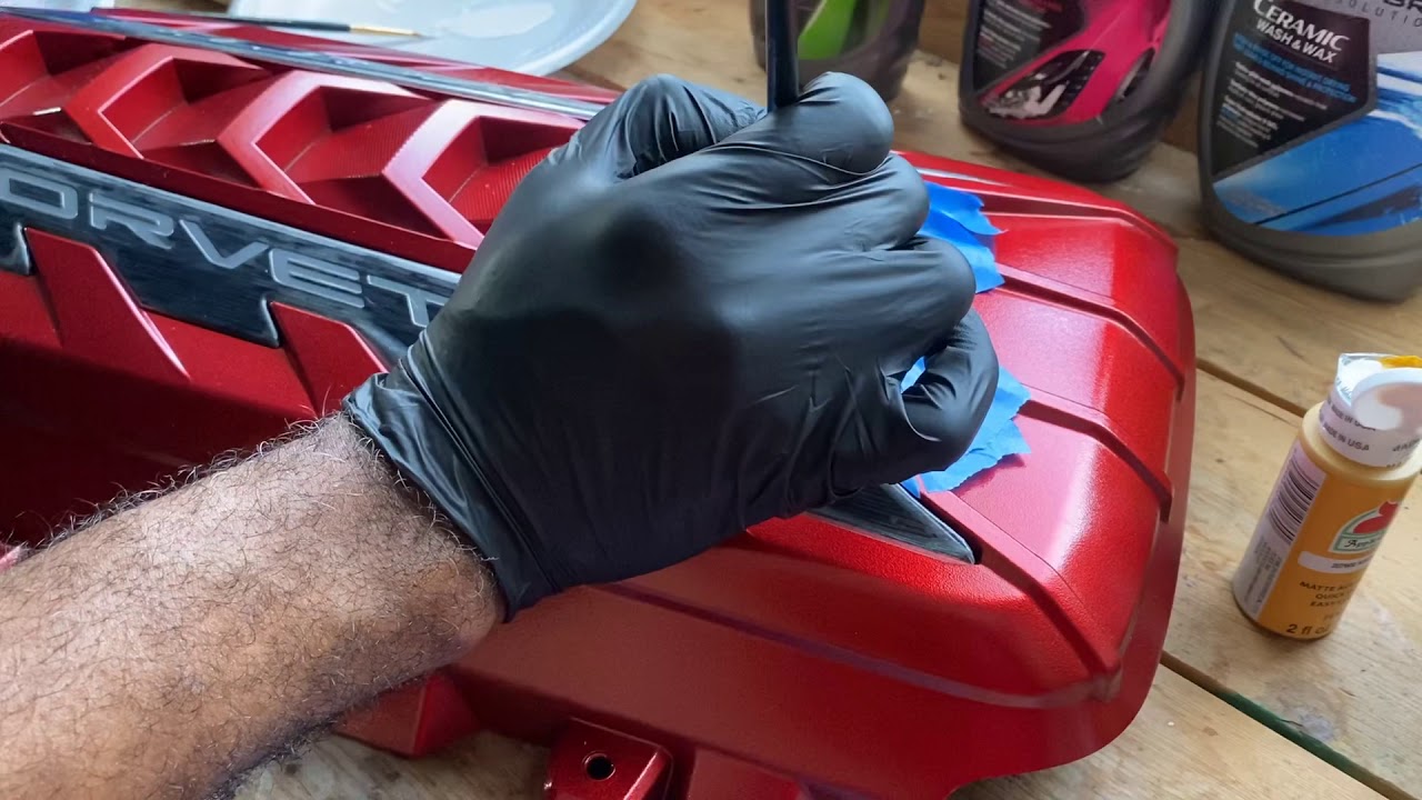 Showing How to Remove and Customized a  C8 Corvette  Engine Cover!