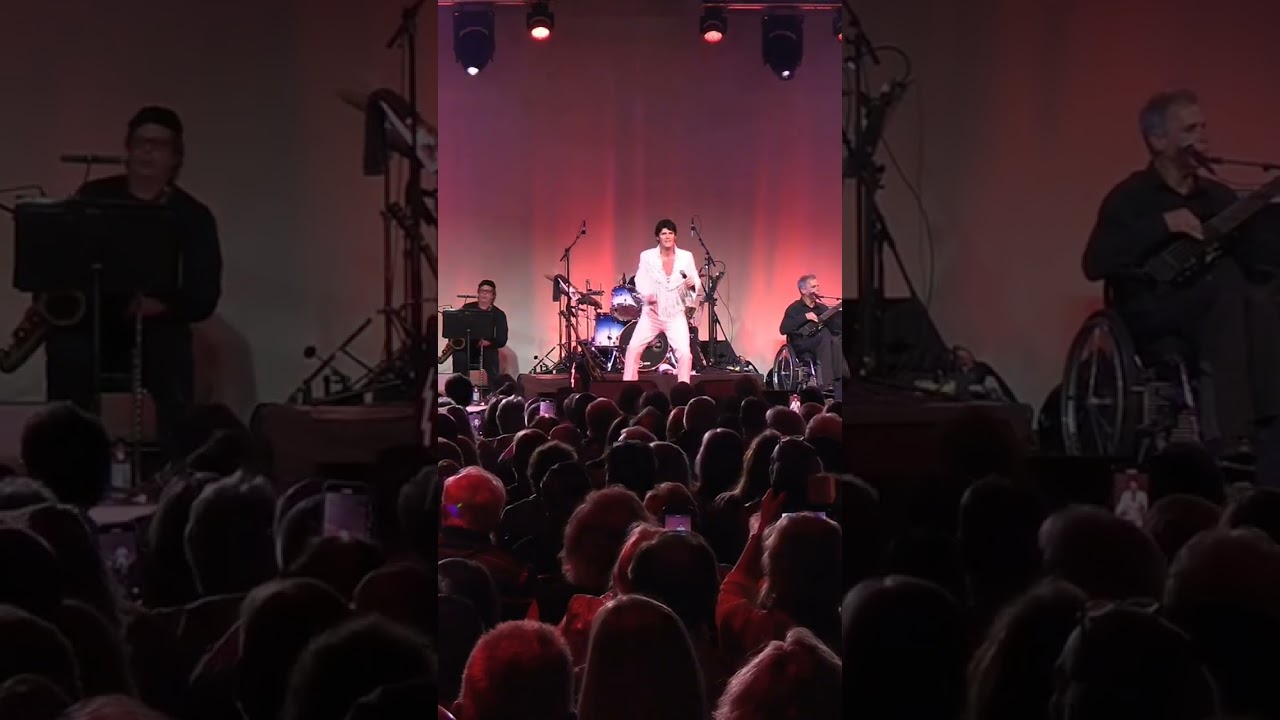 #suspiciousminds by Chris MacDonald Memories of #Elvis in Concert  #music #livemusic #elvisontour