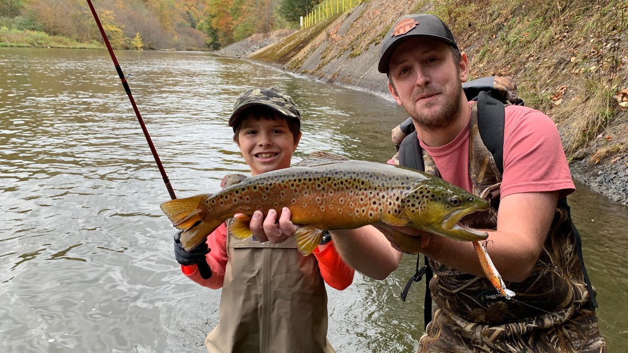 Catching a MONSTER out of a SPILLWAY!!