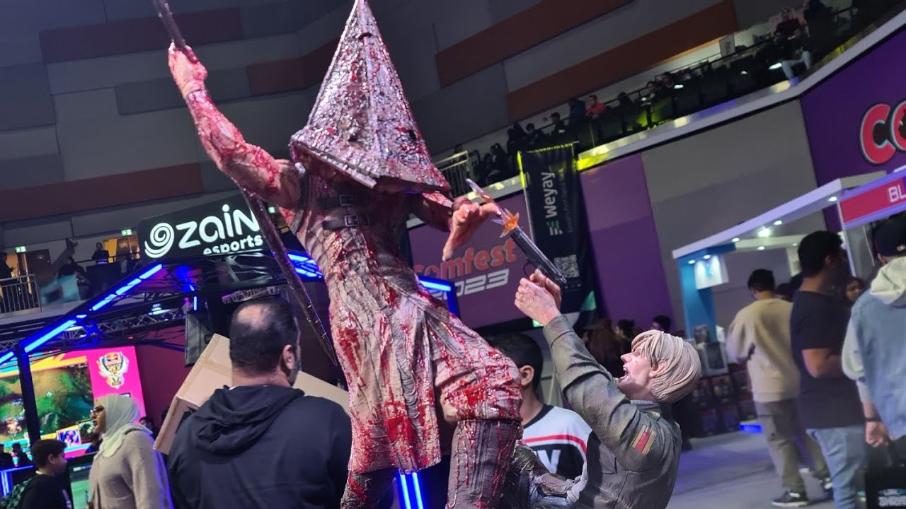 Figurama Silent Hill: Red Pyramid Thing vs James Sunderland Statue