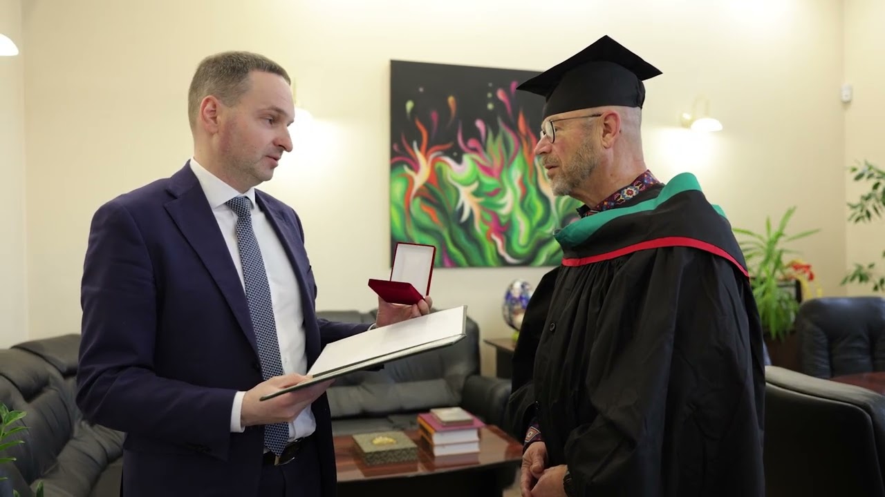 Професор Ром Стівенс отримав почесне звання Doctor Honoris Causa ЛМНУ