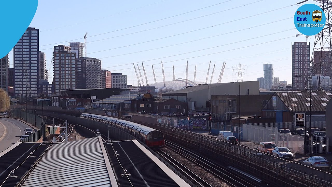 DLR and Jubilee Line at Star Lane! (trains at Star Lane)