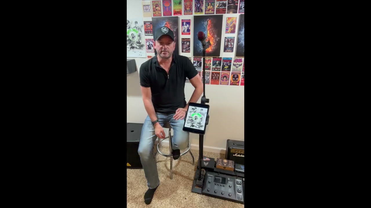 Overview of the D'Addario XPND Pedal Board Mic Stand