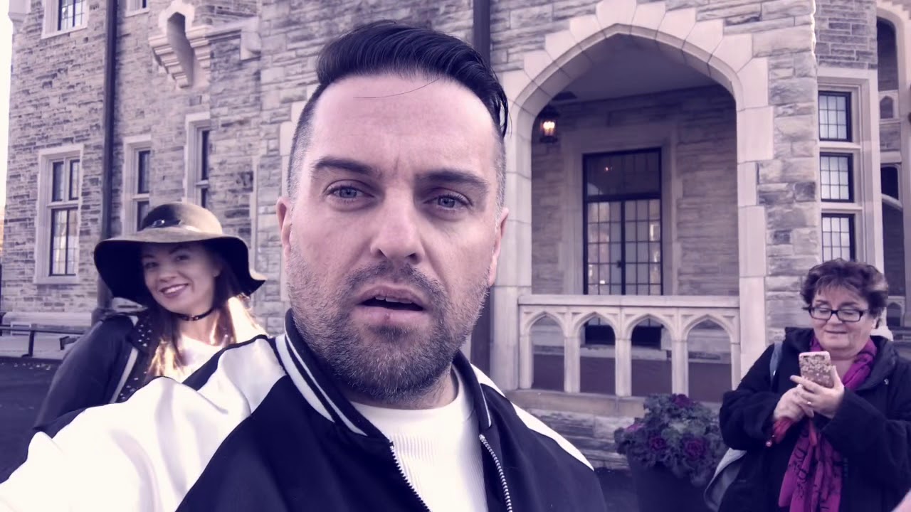 Tour of Wayne Manor from Titans!