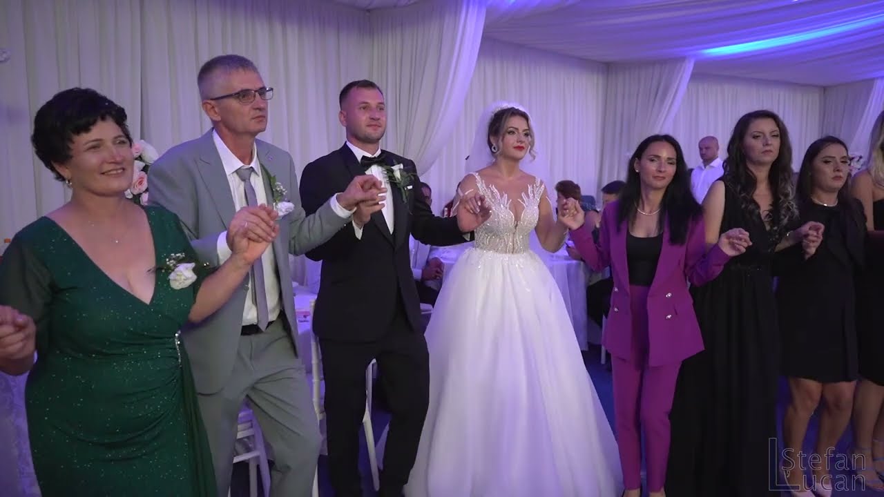 Adina Manole si Orchestra Sud Music la Ciupercenii Noi nunta Cristi Bizoi