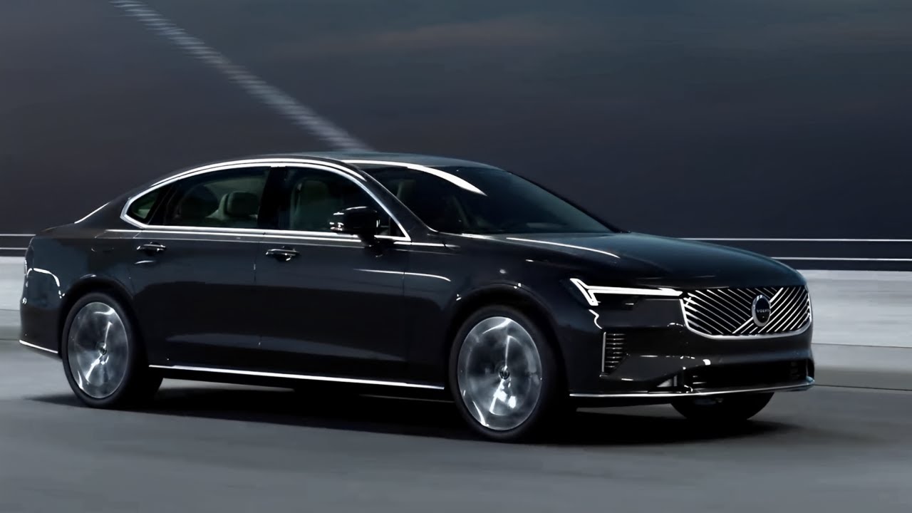2026 Volvo S90 plug-in hybrid Sedan 455 HP