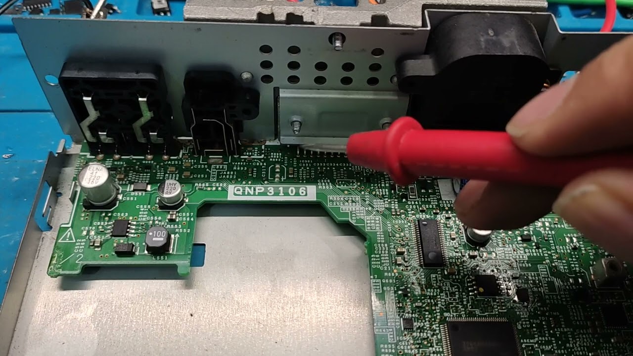 Rádio Pioneer com  ruído e estouro amp error dicas...