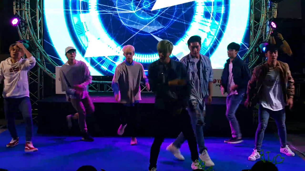 160612 BRUTE cover GOT7: INTRO + FLY @GOT7 1ST CONCERT 
