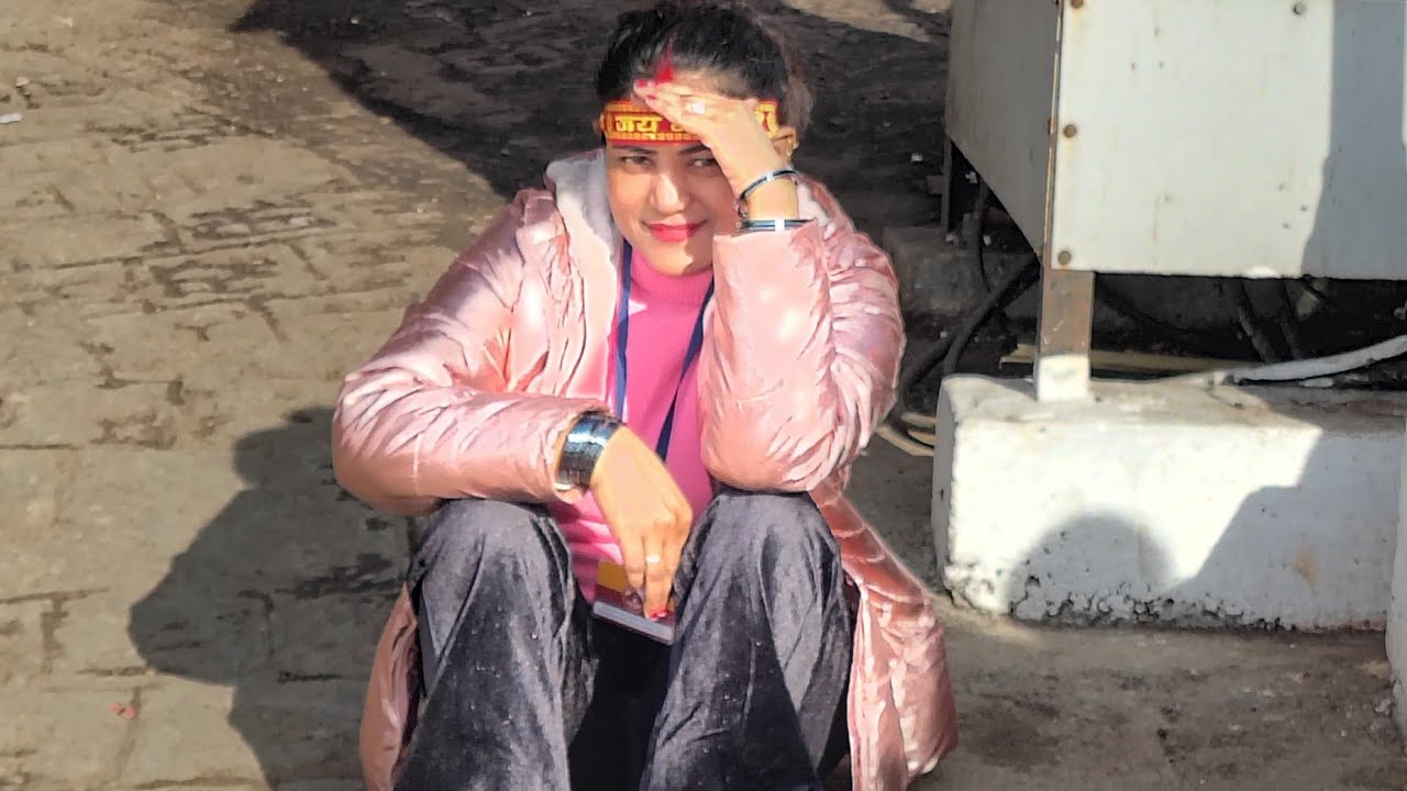 SRicha  is live