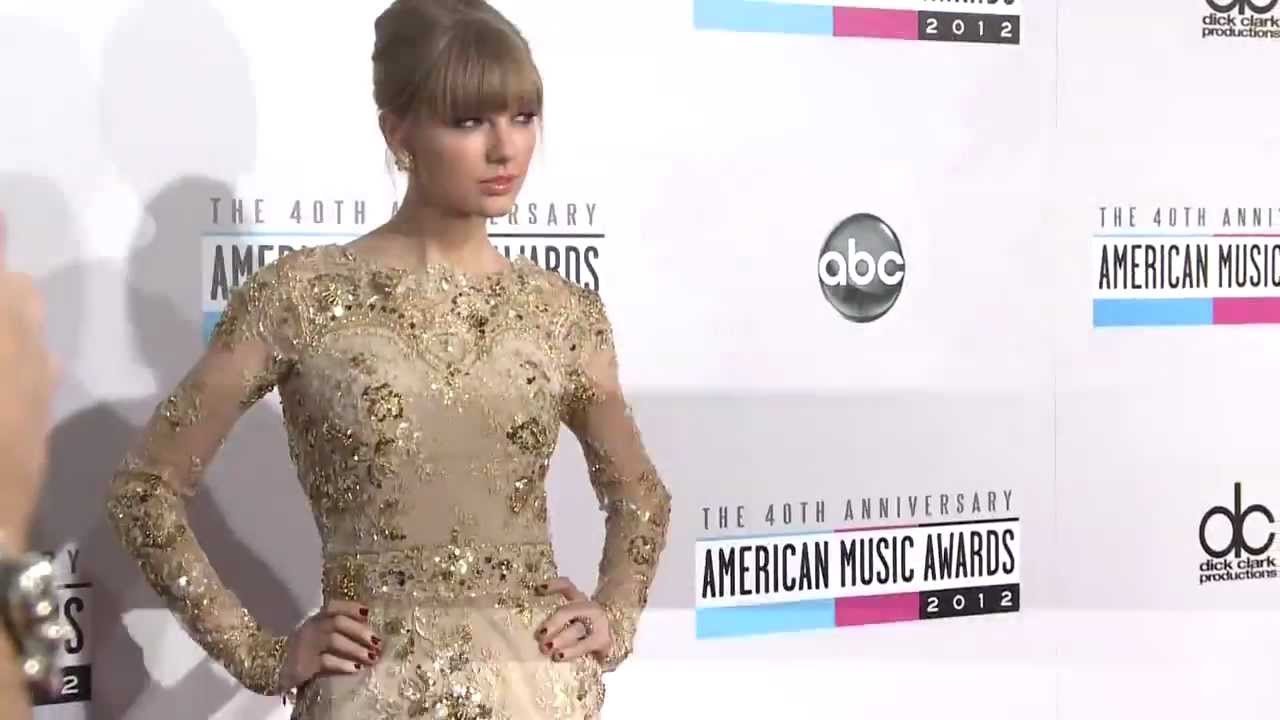 Taylor Swift Red Carpet Fashion AMAs 2012