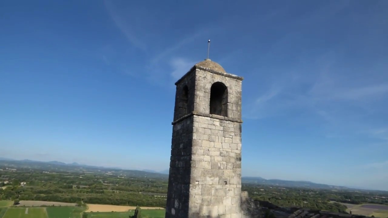 Château Montségur sur Lauzon