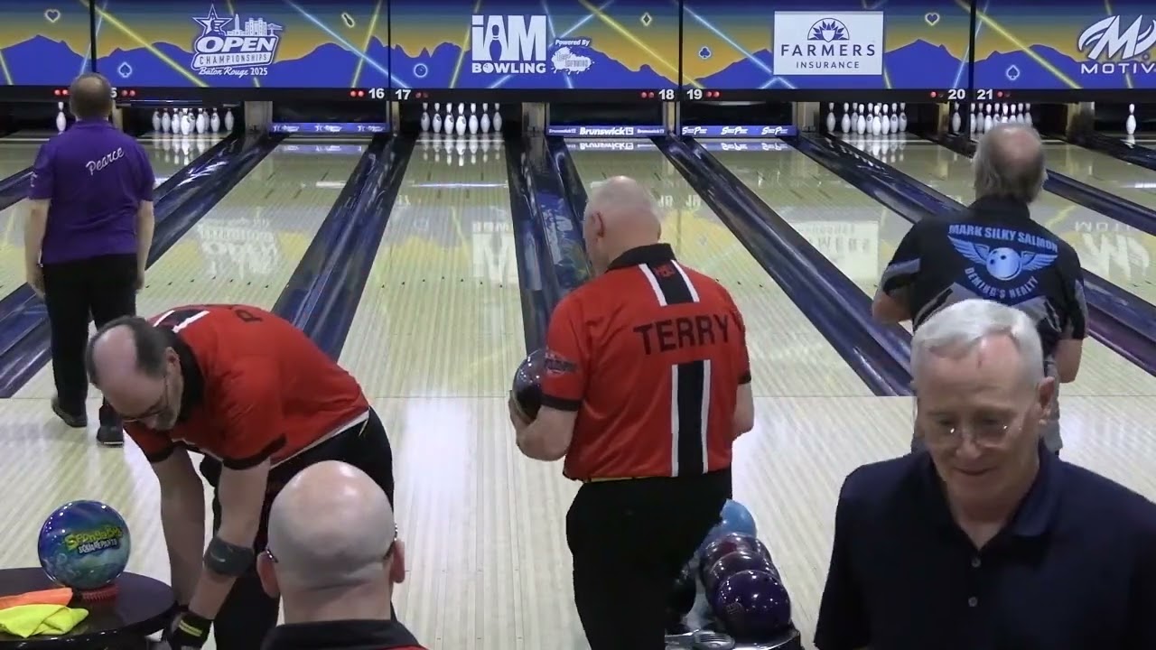 2024 USBC Open Championships Team Game 3.  Las Vegas SouthPoint Stadium. #bowling #nerdherd300