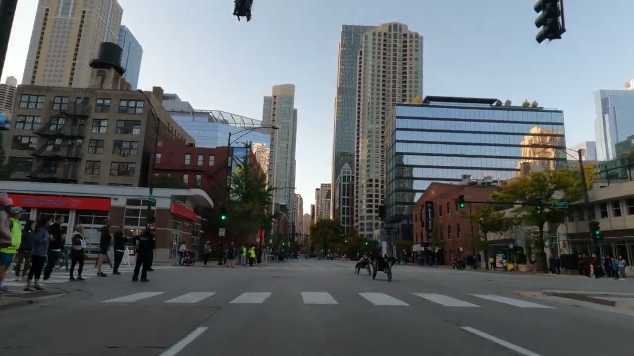 Chicago Marathon 2022 Elite Men Wheelchair - Bike Marshal GoPro