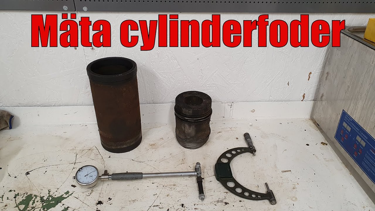 Mäter upp kolv och cylinderfoder på Volvo BM1113 motorn