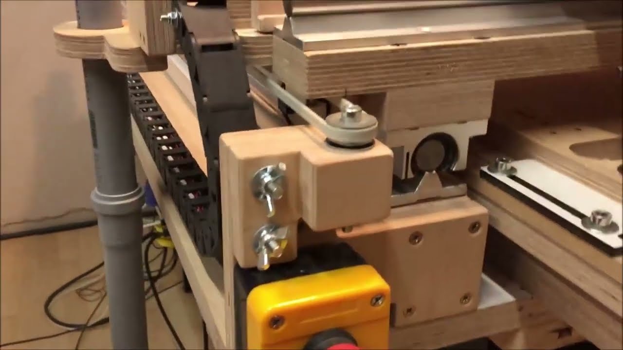 Verfahrweg 121 cm Y-Achse CNC14