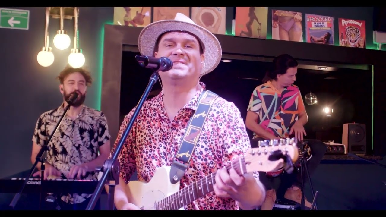 Afrosound - Esa Pareja (Video En Vivo)