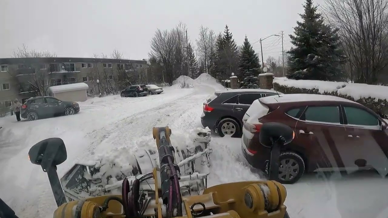 PLOWING 6 INCHES OF SNOW AND WE HAVE A PROBLEM!!