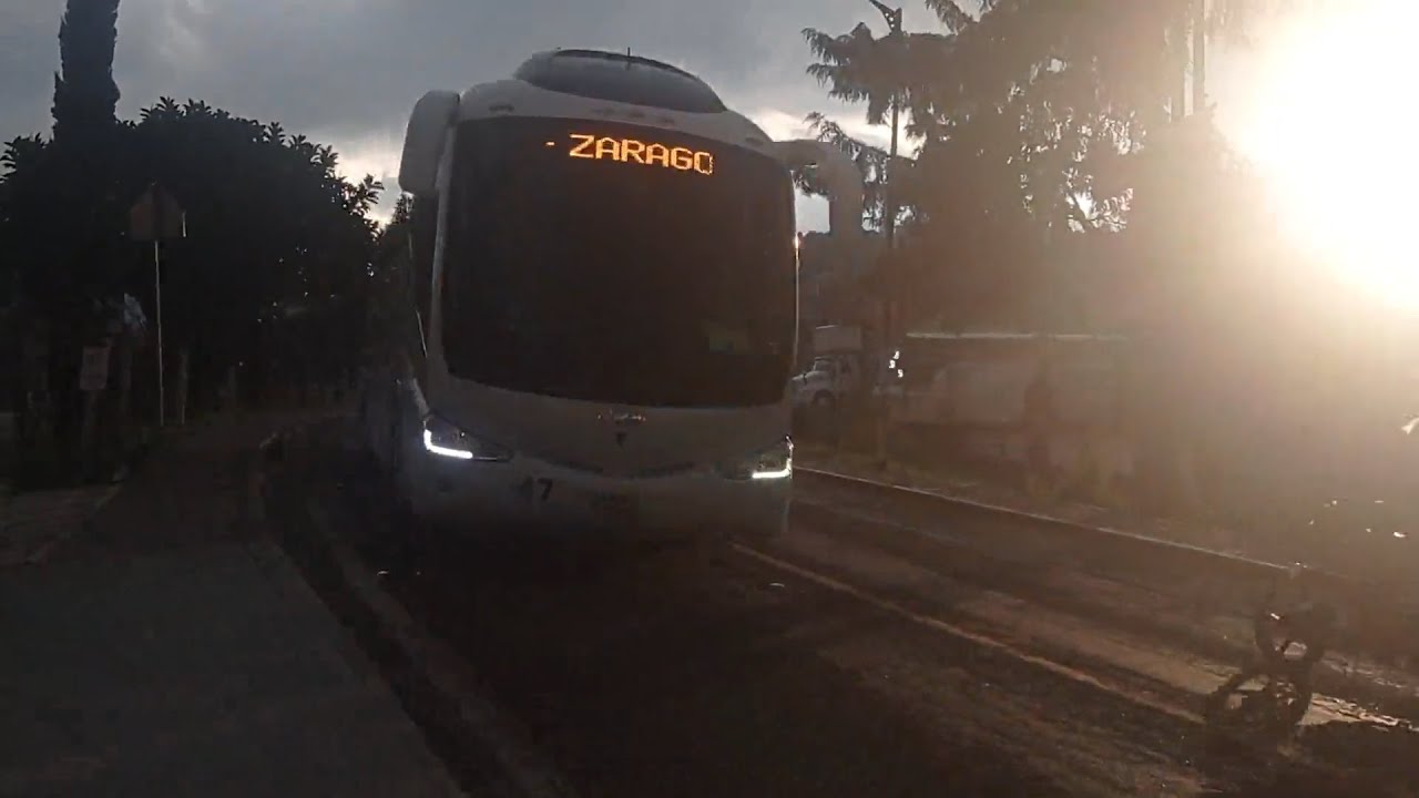 ATAH Ejecutivo Irizar PB 6x2 en acción