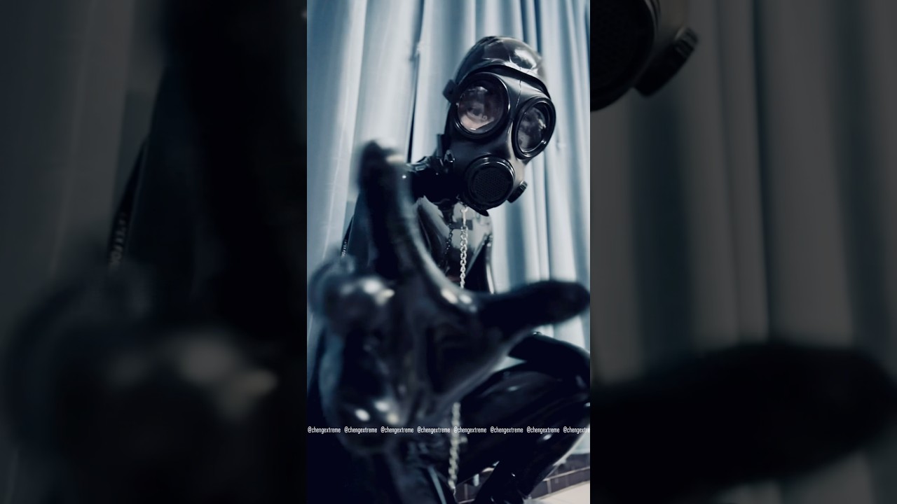 My new item and my first gasmask 🤖 #latex #latexdress #rubber #rubberman #unboxing @LatexForever