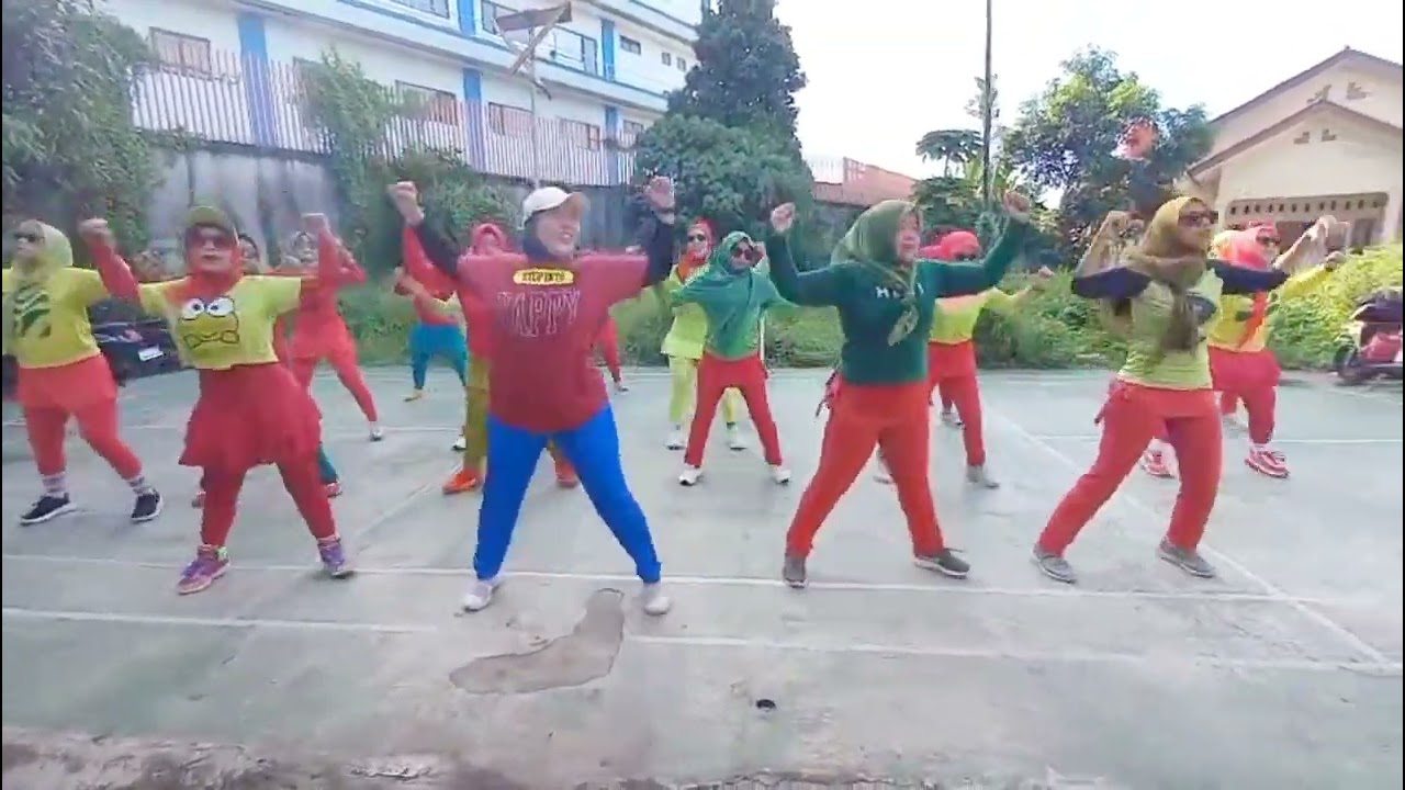 Aerobic Kemuning Club by Instruktur Zin Nia Kebaya 