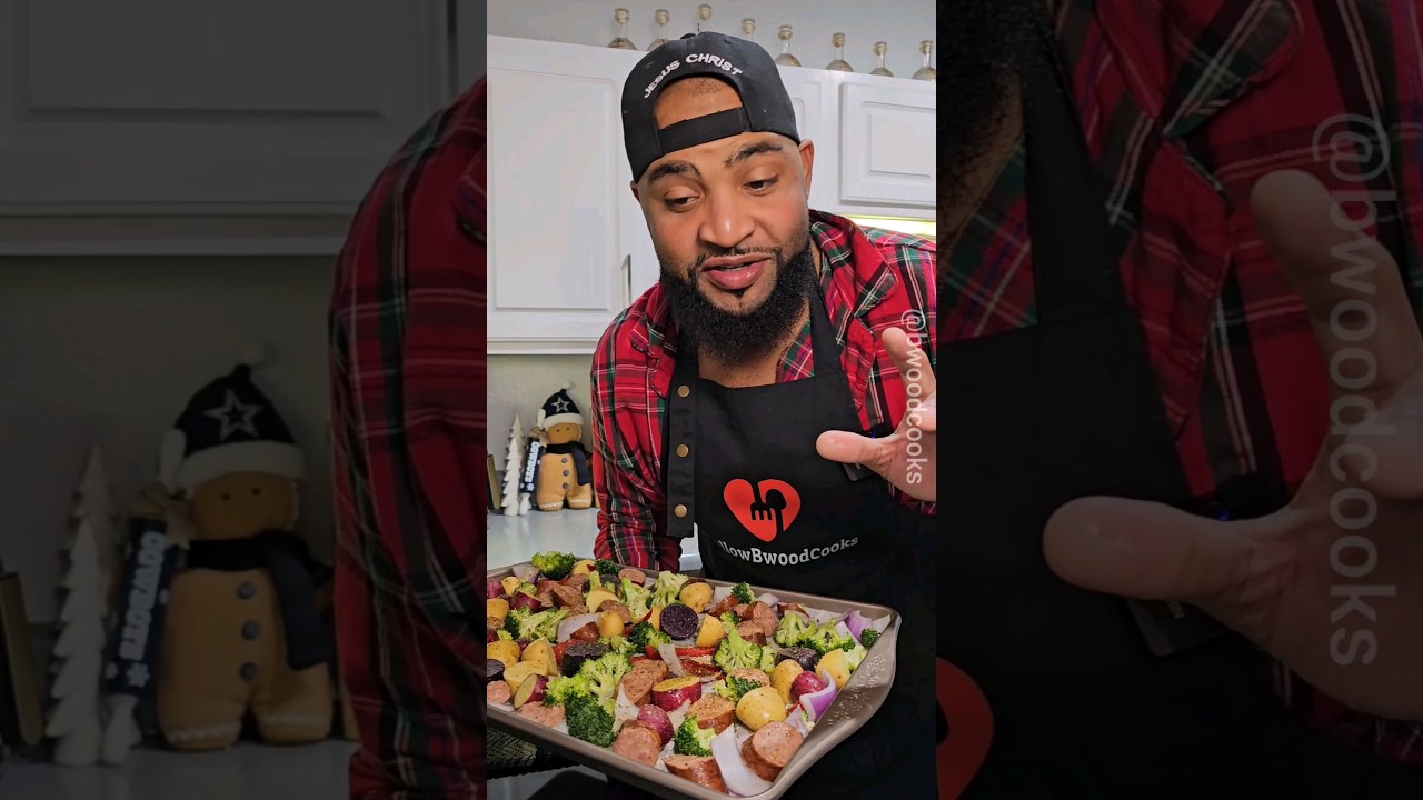 Easiest Meal In The World. Sausage Sheet Pan For The Win. #easyrecipe #cooking #subscribe