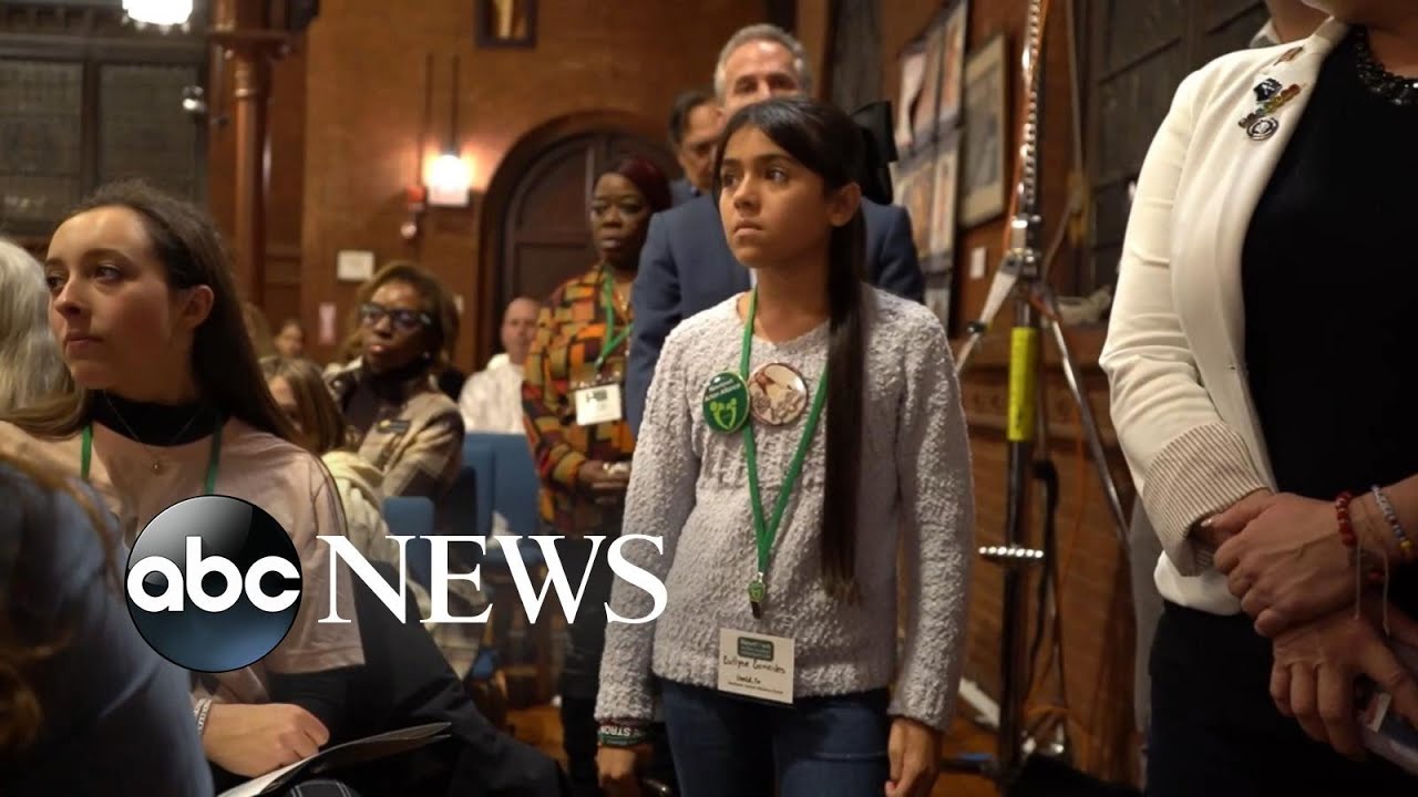 10-year-old Uvalde shooting survivor calls for assault weapons ban