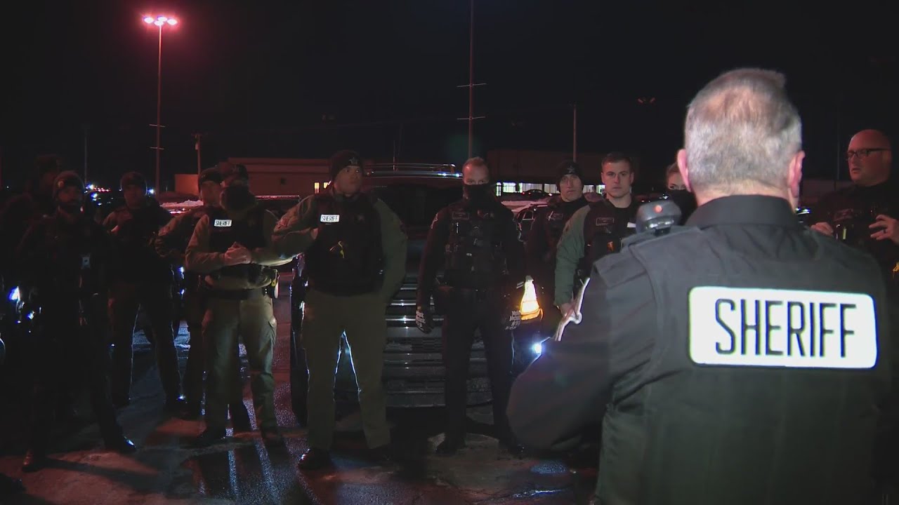A night on the street: Inside Chicago area carjacking task force