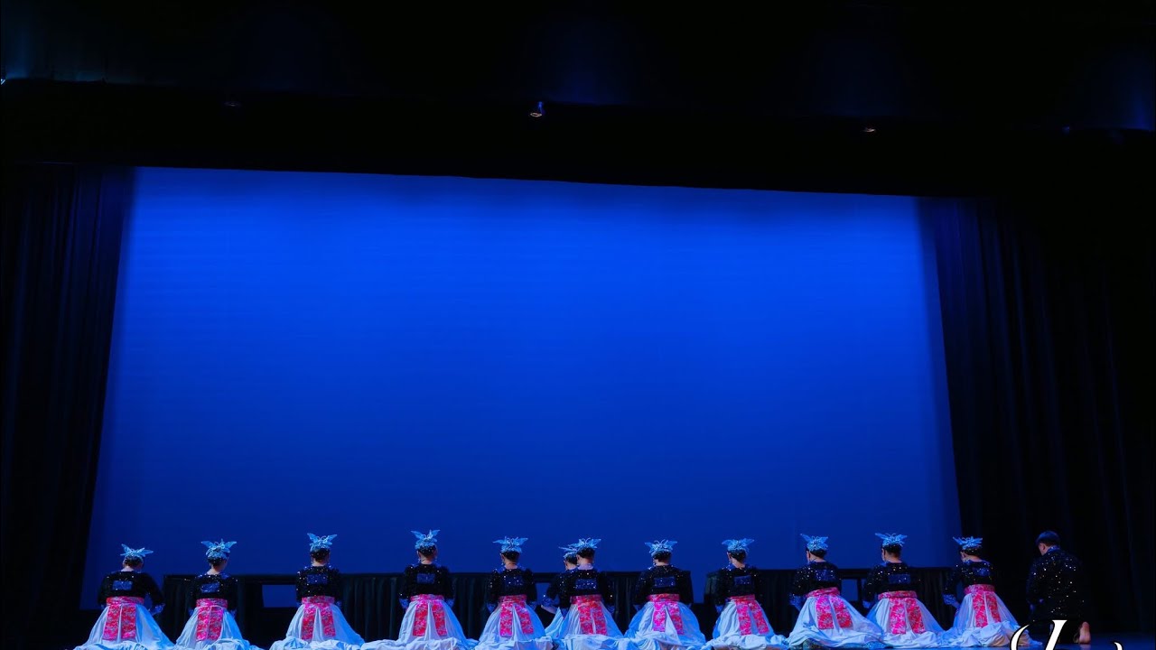 VLOG: Performance Showcase w/ Tsheej Haj & Dhia Ua Je