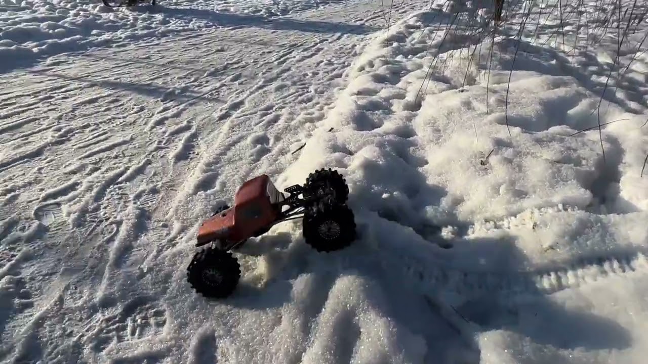 RC VLOG: big wheels in a deep show