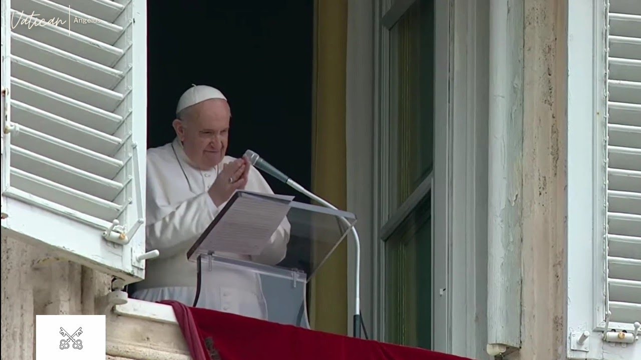 Papa Francisco saluda al papa emérito Benedicto XVI por su 70° aniversario de Ordenación sacerdotal