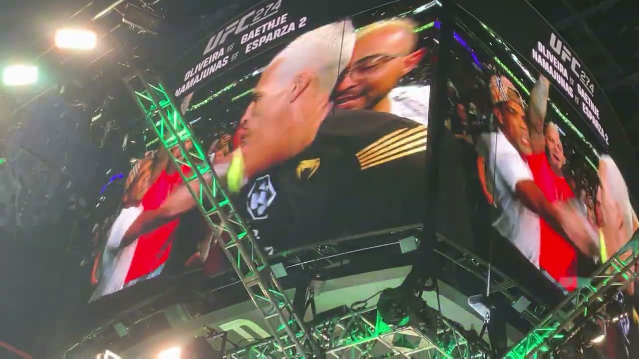 Charles Olivera UFC 274 Walkout