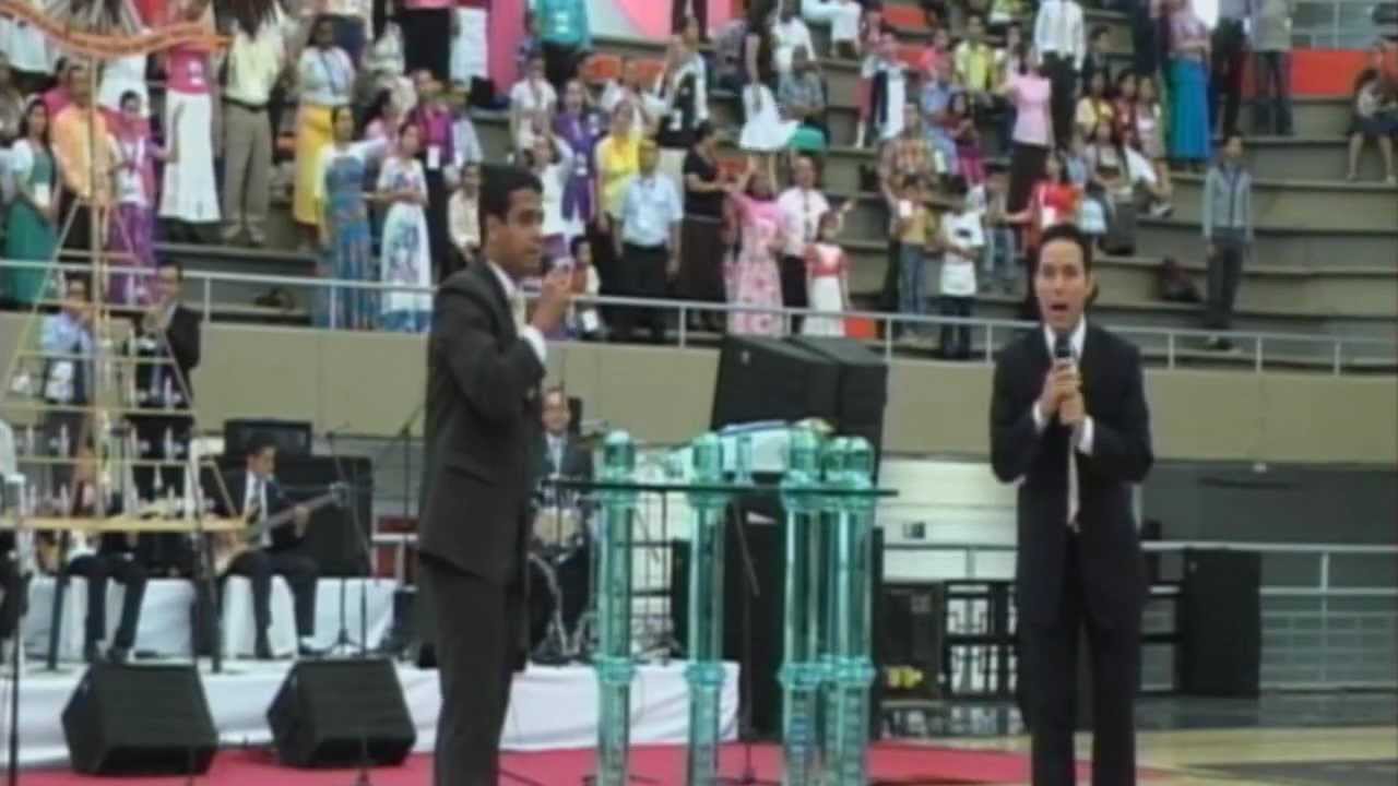 Direccion de Cantos Hno David Lucero Jr y Hno Andrés Dominguez