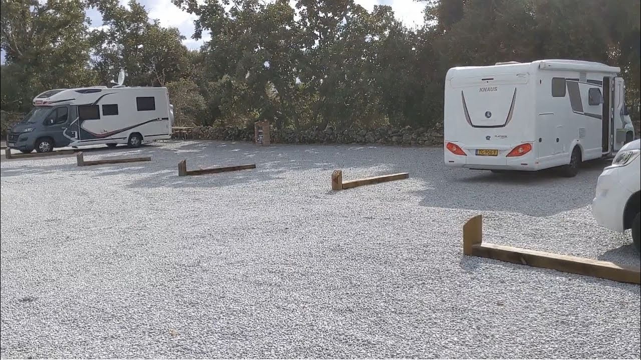 TEM ON TOUR, Video 78. Montanchez met zijn castillo, en zijn heerlijke Iberico ham.