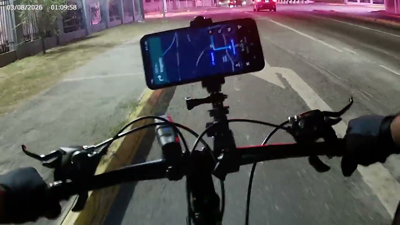 My nightly adventures on my bicycle 🚲 (2)