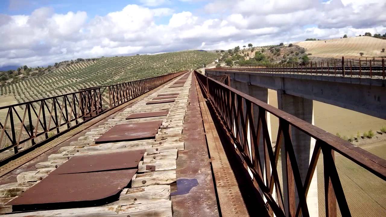 Cruzando el Puente del Hacho