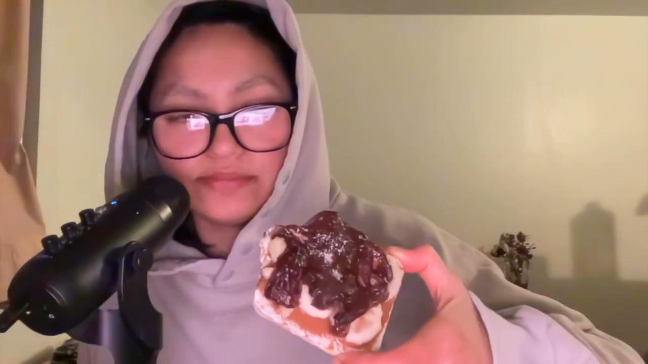 asmr snacktime!