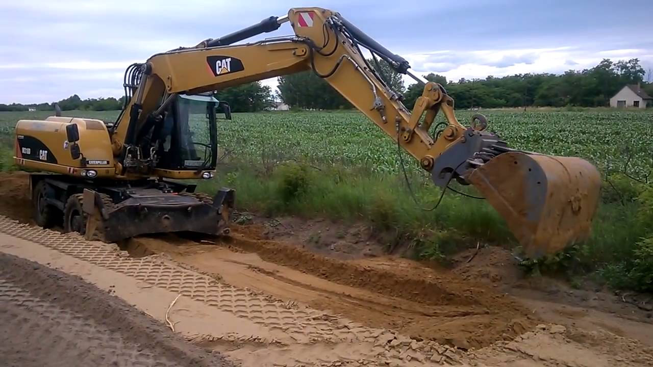 Cat M318D