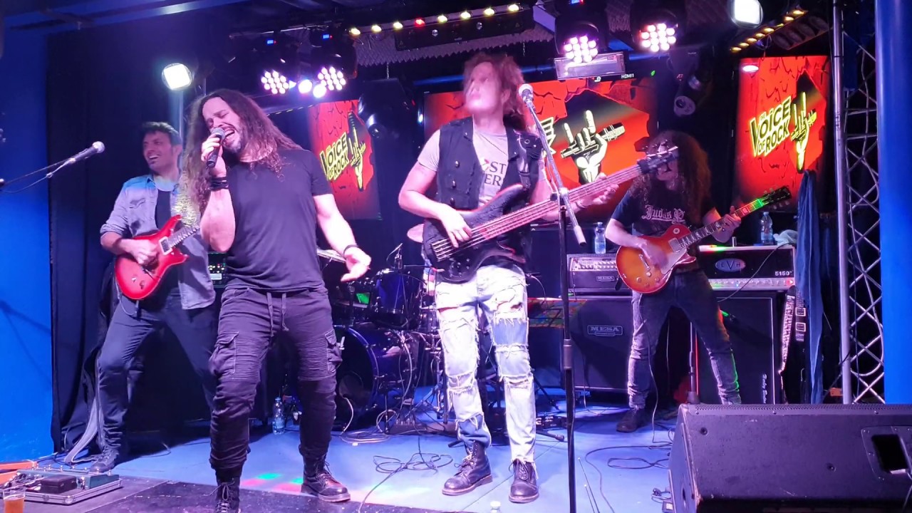 Giacomo Voli The Voice of Rock - Deep Purple vs Led Zeppelin - live Bellot's Pub (CR)18/01/20