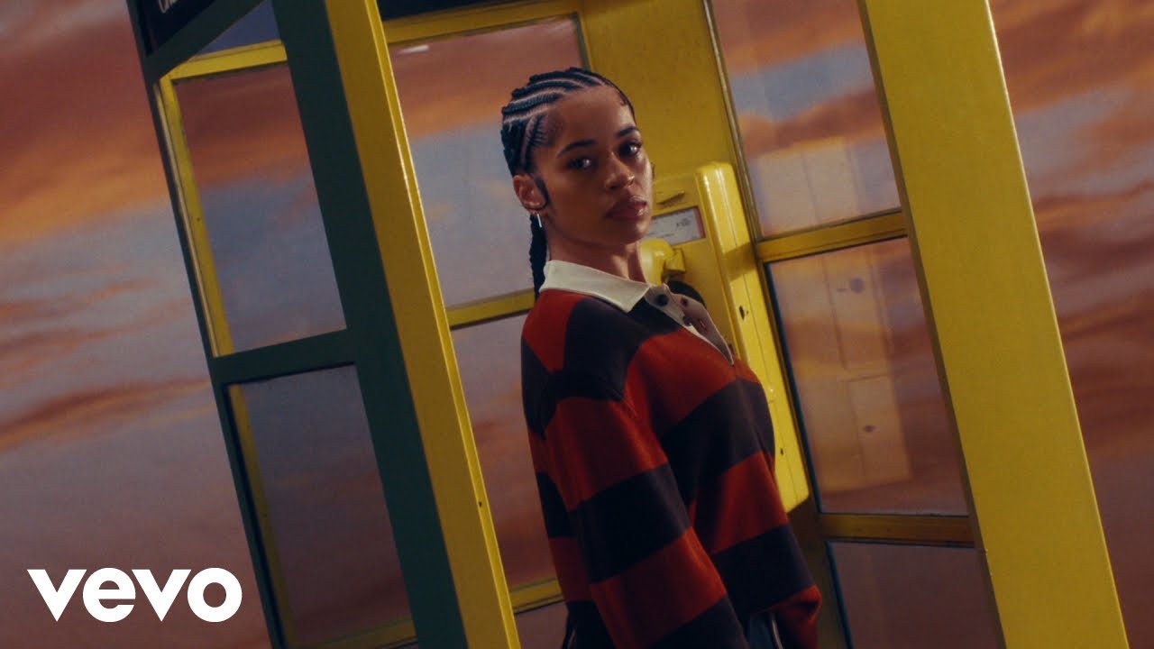 Ella Mai - Chasing Circles (Official Visualizer)