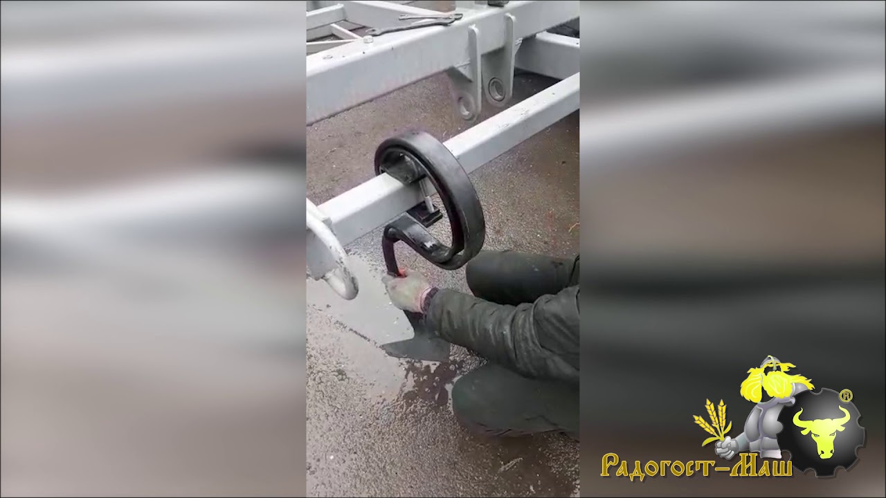 Установка S-образной стойки на культиватор КПУ
