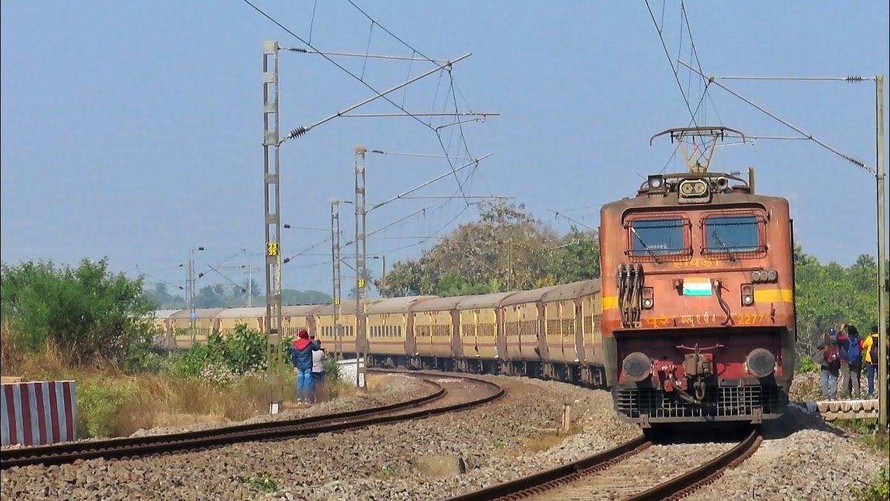 🔥Trains on 90° Sharp Curve: WAP-4 InterCity+ GaribRath+ Teesta Torsa+ Local Train | EASTERN RAILWAYS