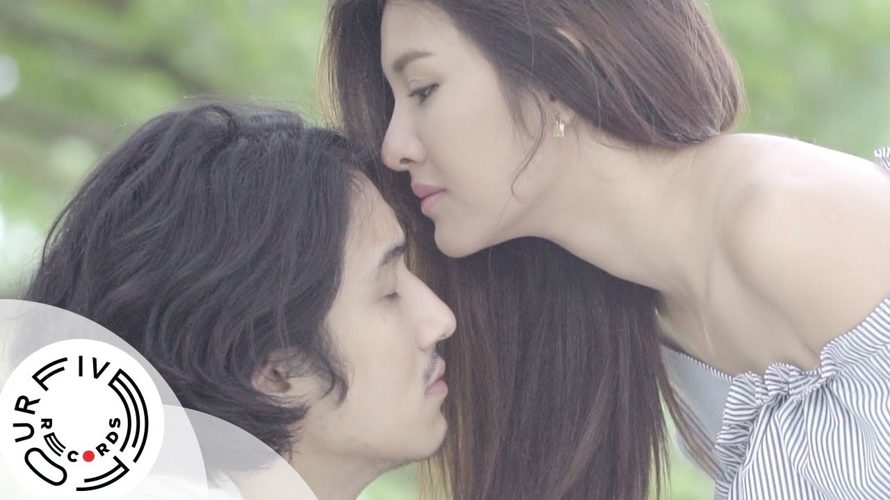 ยิ้มทั้งน้ำตา เพลงใหม่ จากวงใหม่ 