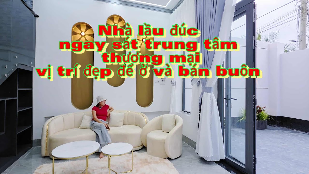 Nhà lầu vừa đẹp vừa sang, lại sát bên trung tâm thương mại...