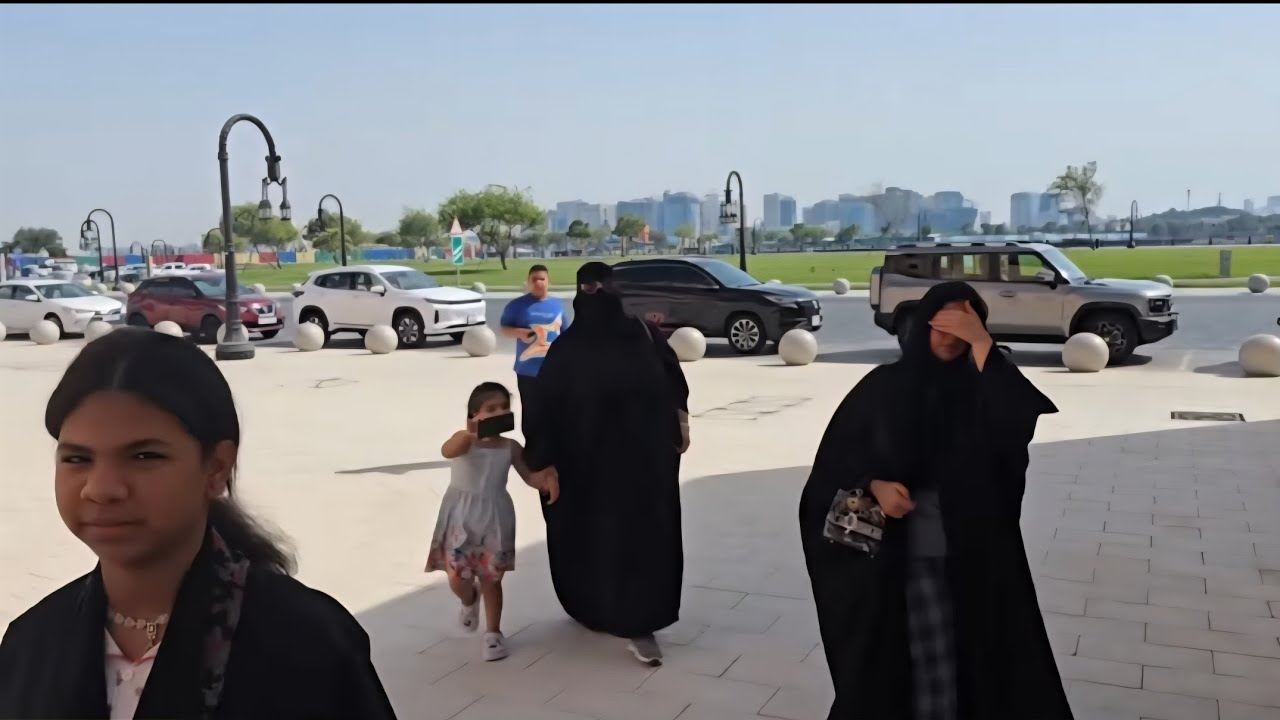 طلعنا في عز الظهر  في قطر ايش سوينا